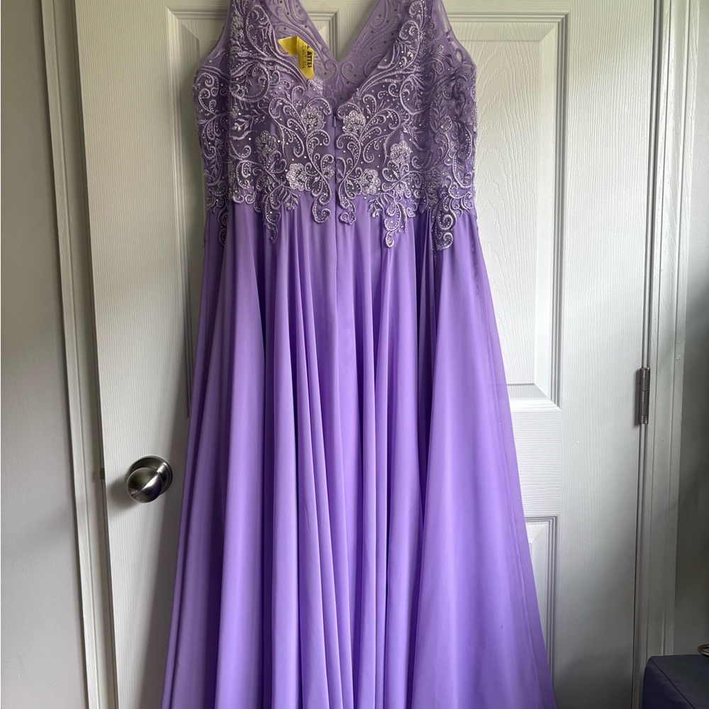 Elegant Lavender Gown with Lace Detail